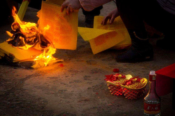 代祭扫服务开始预约了吗？代祭扫收费吗？